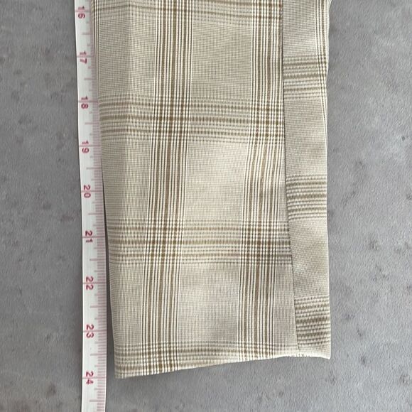 PRETTYLITTLETHING women’s loose fit stone checked woven blazer NWT size 4 - Picture 16 of 16